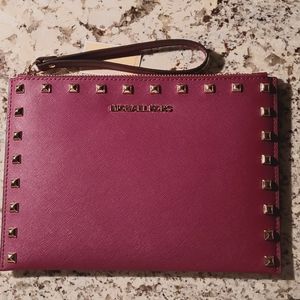 MICHAEL Michael Kors Jet Set Travel Clutch